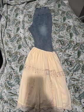 Source Unknown Blue Denim-to-Cream Flare Wide Leg Jeans